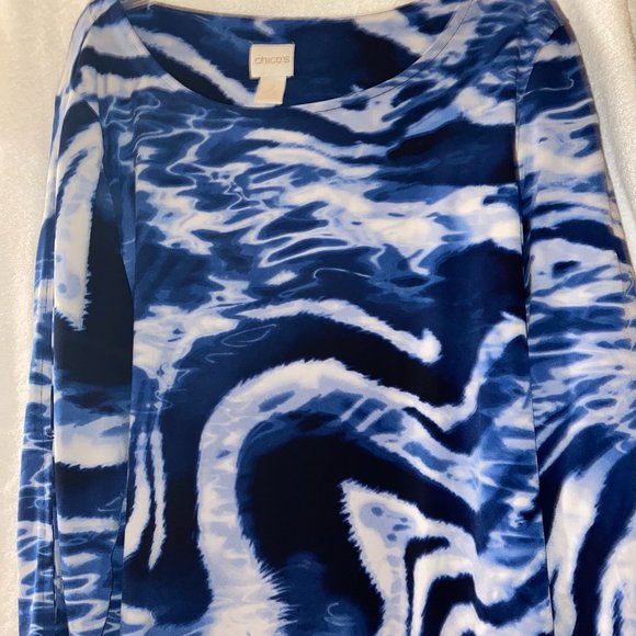CHICO's Tie Dye Tunic Top Shirt Boho Blue White polyester spandex  Women Sz 12 - Picture 4 of 9